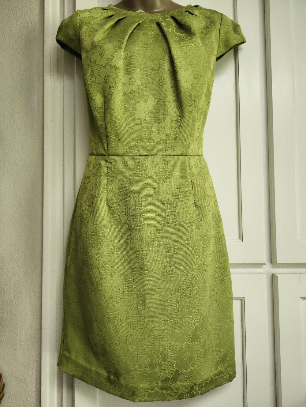 Chetta B by Sunhee Lime Green Textured Jacquard Shift Dress 6